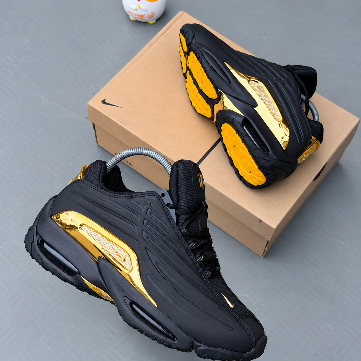 Futuristic Chunky Sneakers – Multiple Colors
