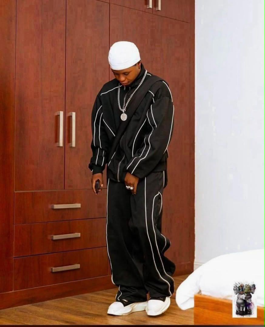 Premium Luxury Tracksuit – Up & Down Set