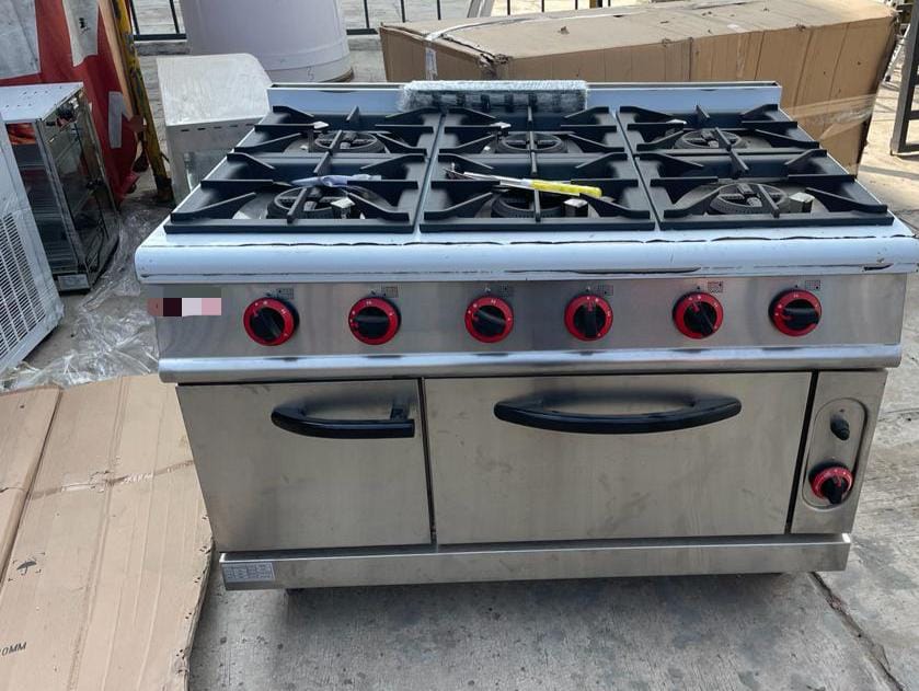 6-Burner Commercial Gas Cooker with Oven – Stainless Steel