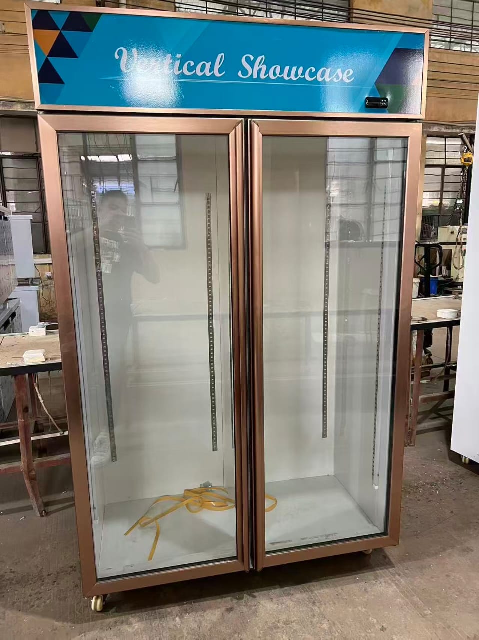 Double-Door Upright Commercial Display Chiller – Glass Door Showcase Refrigerator