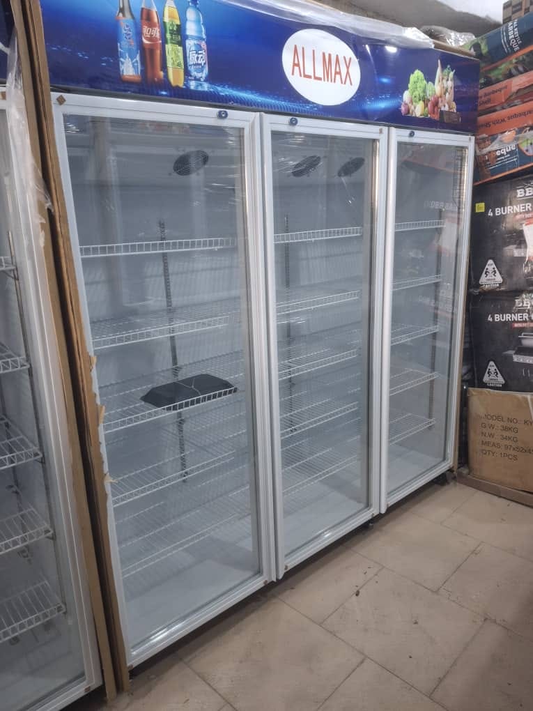 3-Door Upright Commercial Display Chiller – Glass Door Beverage Refrigerator