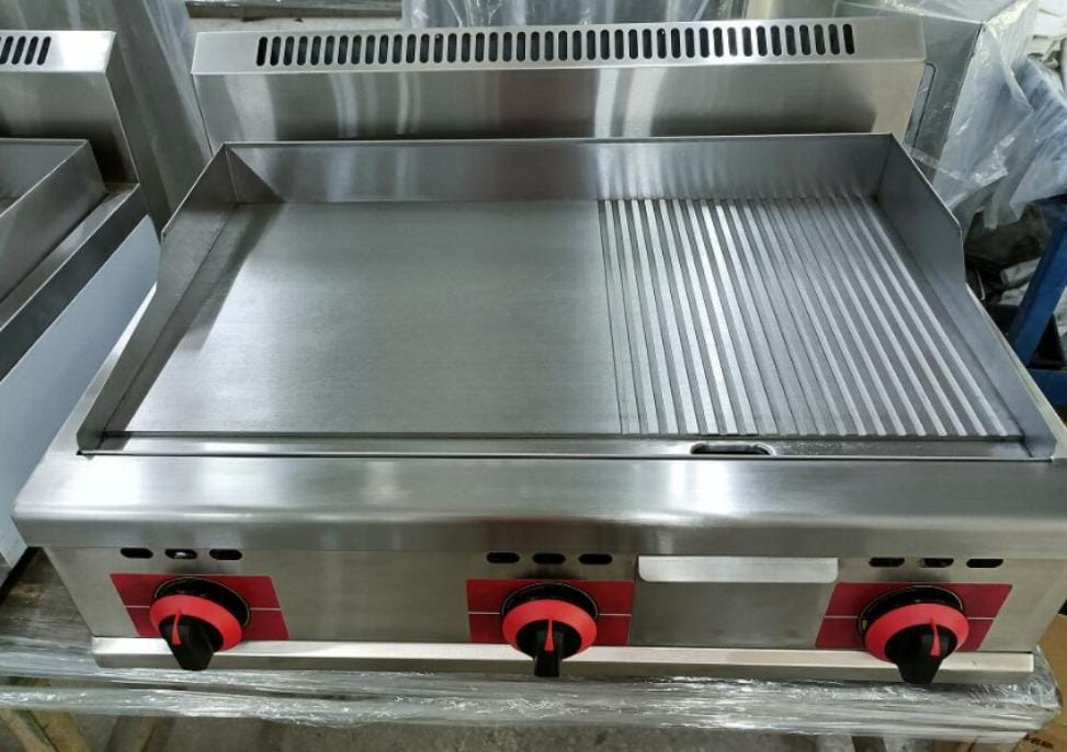 Commercial 3-Burner Gas Griddle Machine – Smooth & Ribbed Flat Top Grill