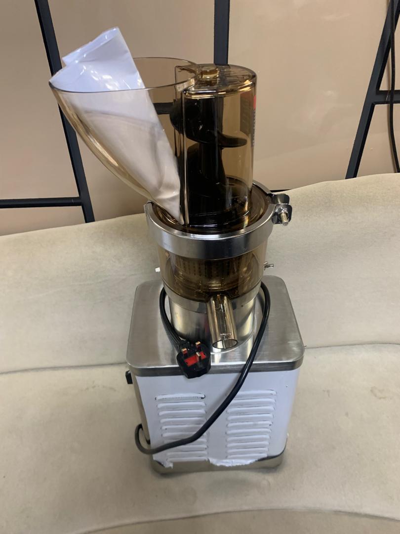 1200W Commercial Slow Juicer Machine – Heavy-Duty Cold Press Juice Extractor