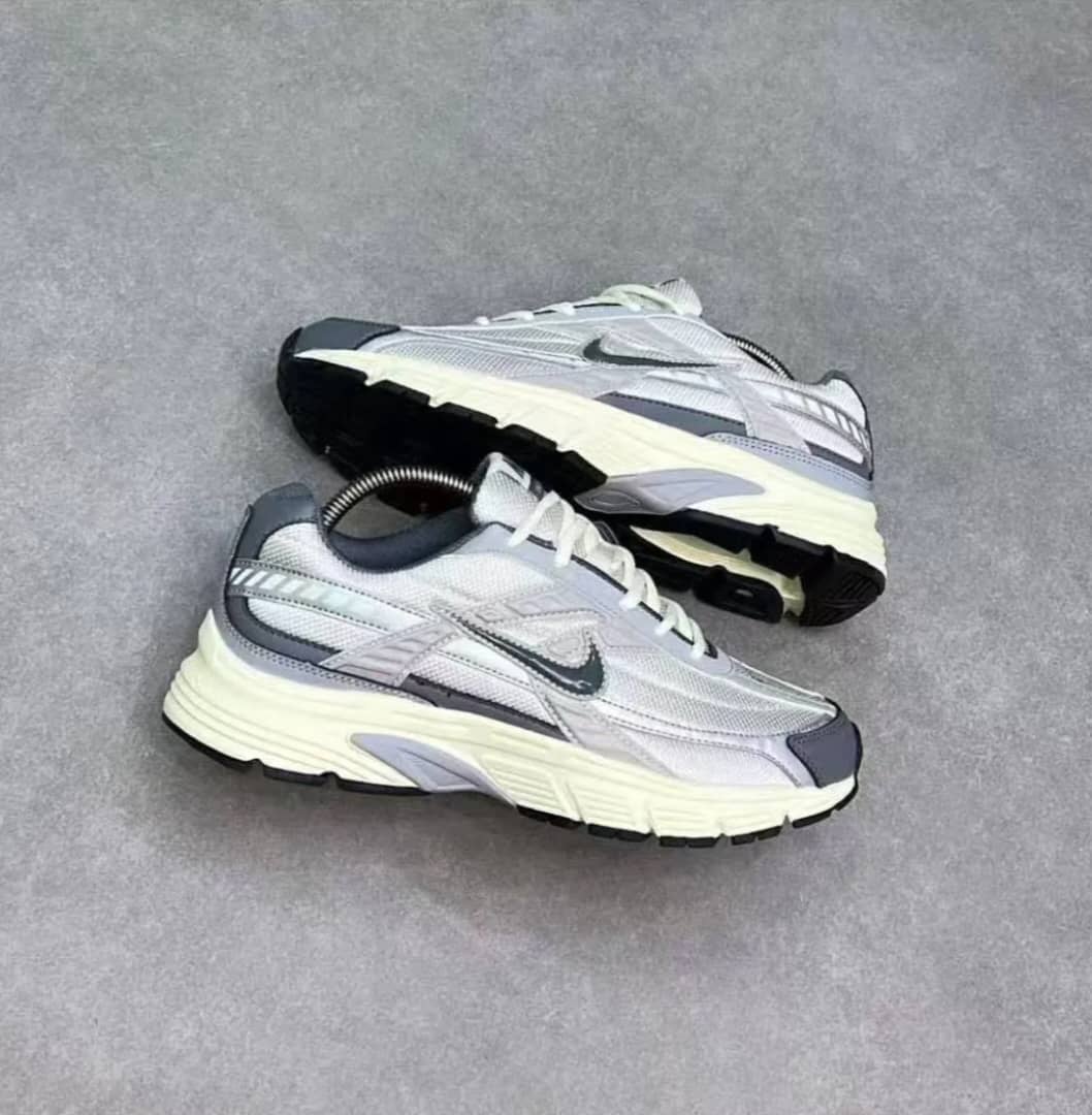 Silver & Black Running Style Sneakers – Red Accents